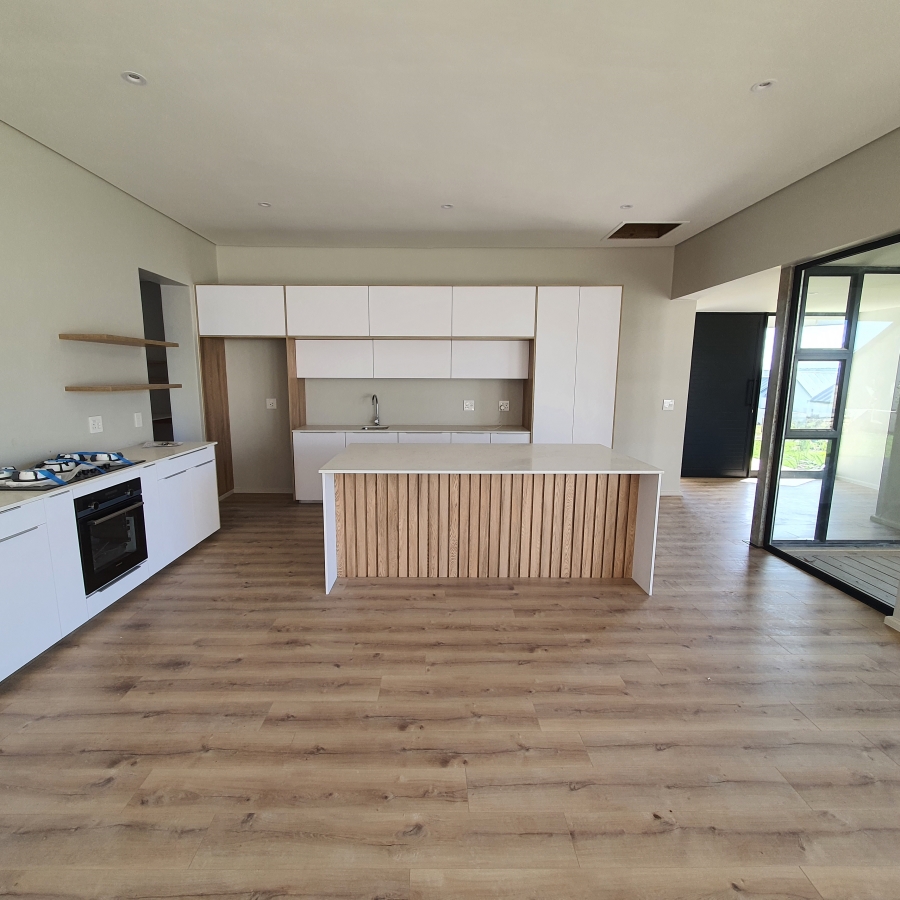 4 Bedroom Property for Sale in Baron View Western Cape